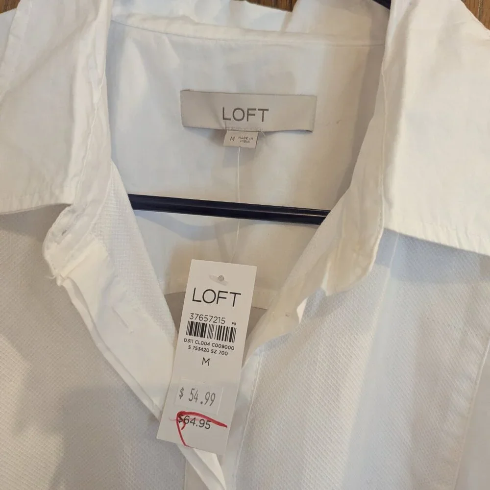 NWT Loft Button Down Collar "Bib" Textured White Blouse-M - Picture 2 of 6